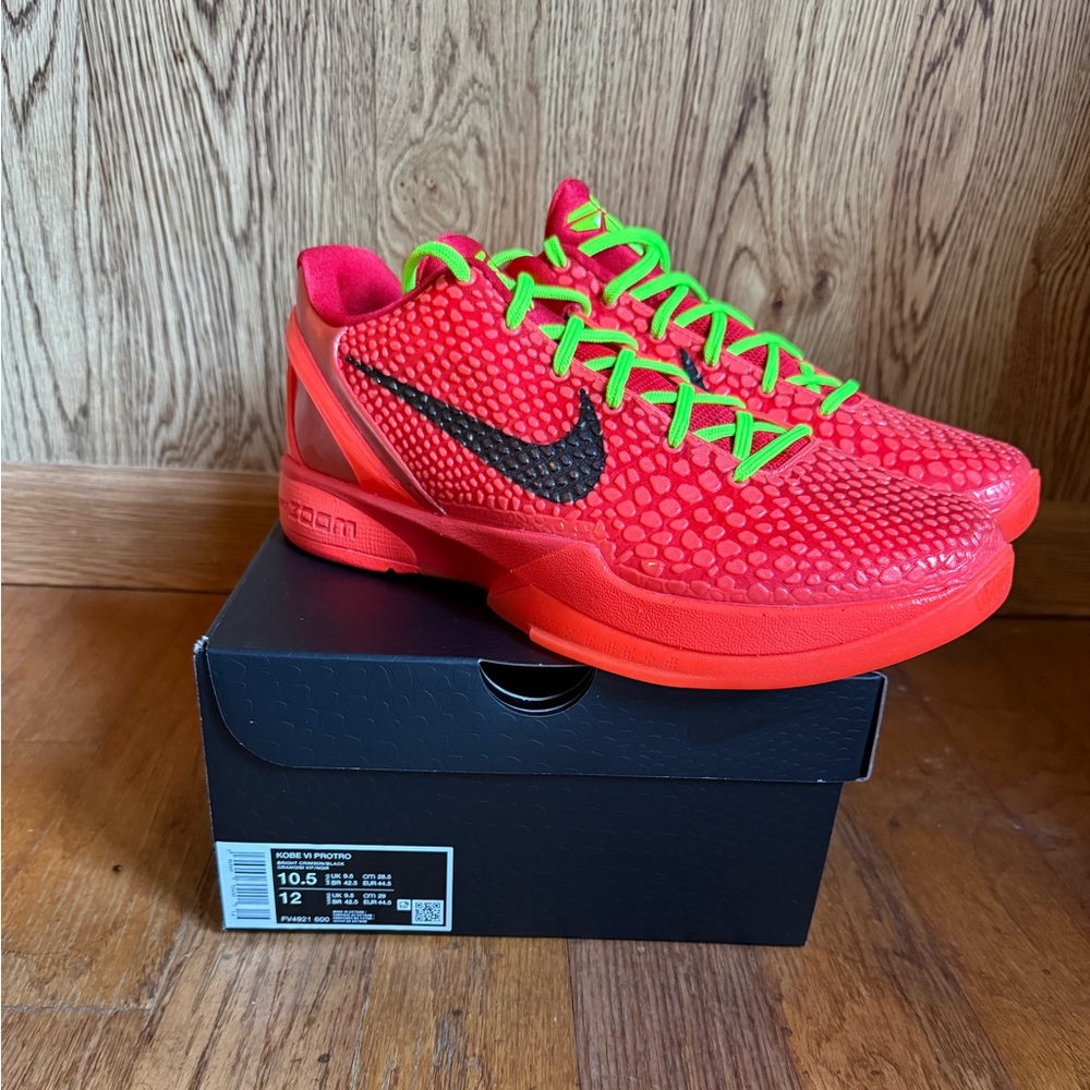 Kobe 6 protro reverse grinch